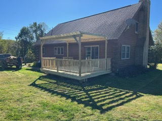 Deck with pergola